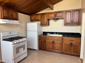 1002 04 Hanover Street, San Diego CA 92114