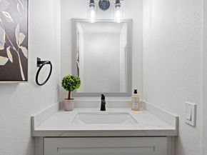 134 Espanas, Escondido CA 92026