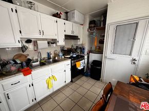 1678 Roosevelt Avenue, Los Angeles CA 90006