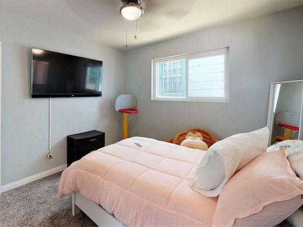 936 W 78th Street, Los Angeles CA 90044