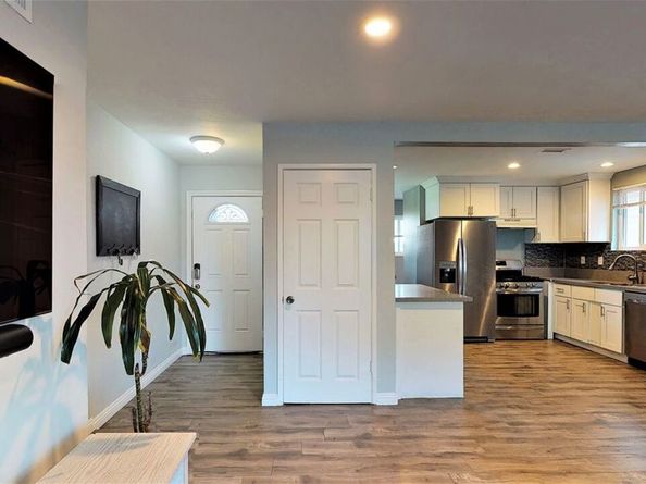 936 W 78th Street, Los Angeles CA 90044