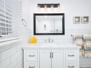 206 E Oceanfront, Newport Beach CA 92661