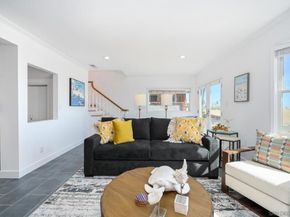 206 E Oceanfront, Newport Beach CA 92661