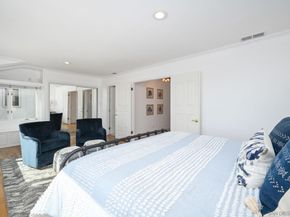 206 E Oceanfront, Newport Beach CA 92661