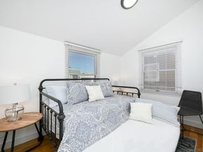 206 E Oceanfront, Newport Beach CA 92661