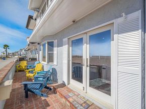 206 E Oceanfront, Newport Beach CA 92661