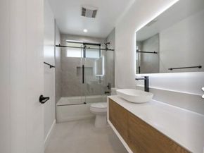 4810 Mascot Street, Los Angeles CA 90019