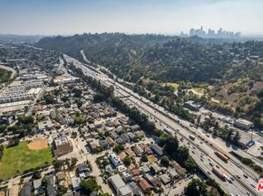 2660 Newell Street, Los Angeles CA 90039