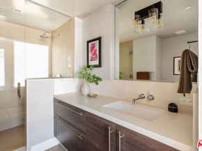 1250 N Harper Avenue PH421, Los Angeles CA 90046