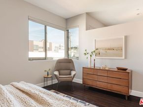 1250 N Harper Avenue PH421, Los Angeles CA 90046