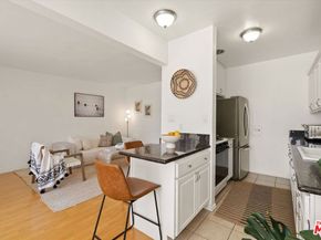 2621 Centinela Avenue 18, Santa Monica CA 90405