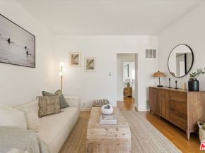 2621 Centinela Avenue 18, Santa Monica CA 90405