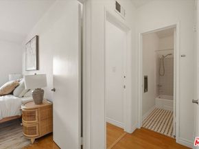 2621 Centinela Avenue 18, Santa Monica CA 90405