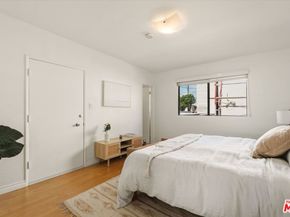 2621 Centinela Avenue 18, Santa Monica CA 90405