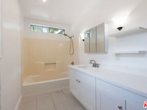 325 W Elm Avenue, Burbank CA 91506