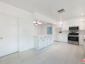 325 W Elm Avenue, Burbank CA 91506