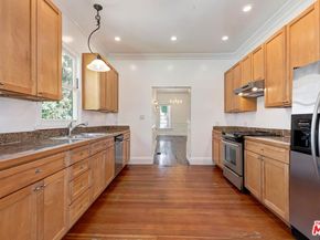 737 Ashland Avenue, Santa Monica CA 90405