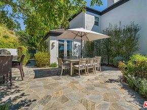 2427 Cobham Court, Los Angeles CA 90077