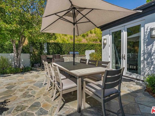 2427 Cobham Court, Los Angeles CA 90077