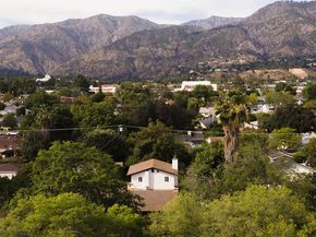 2803 Hermanos Street, Pasadena CA 91107