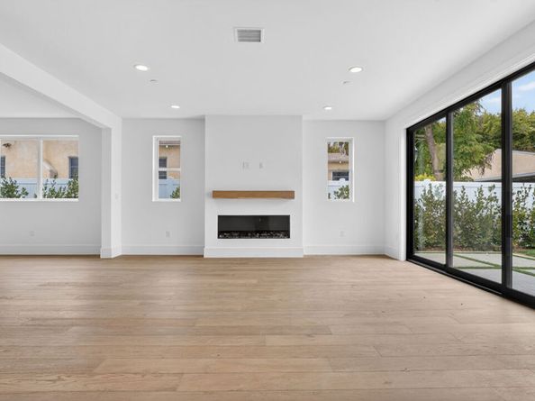 2234 Midvale Avenue, Los Angeles CA 90064