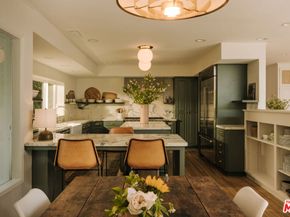 2610 Mandeville Canyon Road, Los Angeles CA 90049