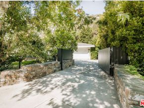2610 Mandeville Canyon Road, Los Angeles CA 90049