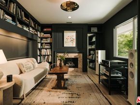 2610 Mandeville Canyon Road, Los Angeles CA 90049