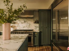 2610 Mandeville Canyon Road, Los Angeles CA 90049