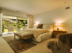 2610 Mandeville Canyon Road, Los Angeles CA 90049