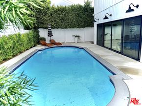 1607 S Spaulding Avenue, Los Angeles CA 90019