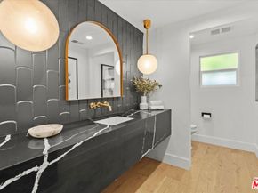 1607 S Spaulding Avenue, Los Angeles CA 90019