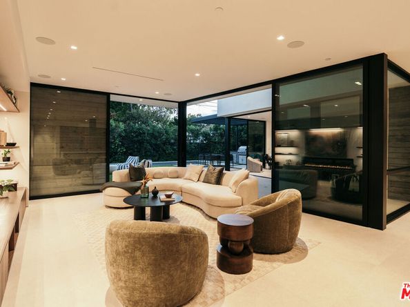 2831 Malcolm Avenue, Los Angeles CA 90064