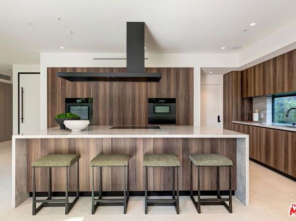 2831 Malcolm Avenue, Los Angeles CA 90064