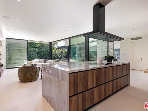 2831 Malcolm Avenue, Los Angeles CA 90064