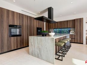 2831 Malcolm Avenue, Los Angeles CA 90064