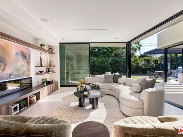 2831 Malcolm Avenue, Los Angeles CA 90064