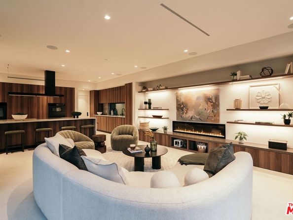 2831 Malcolm Avenue, Los Angeles CA 90064