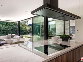 2831 Malcolm Avenue, Los Angeles CA 90064