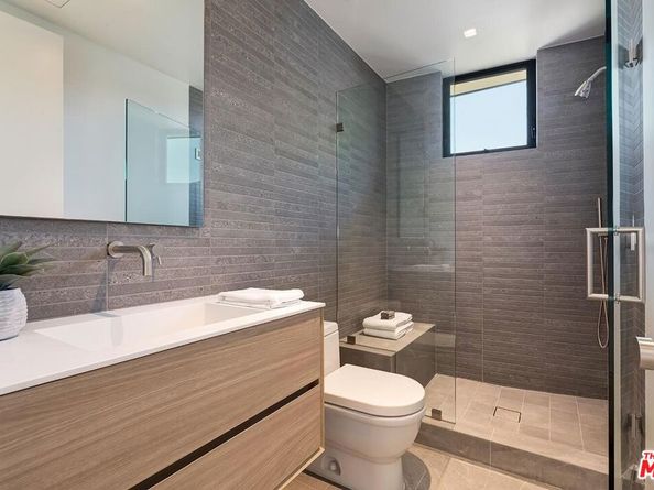 2831 Malcolm Avenue, Los Angeles CA 90064