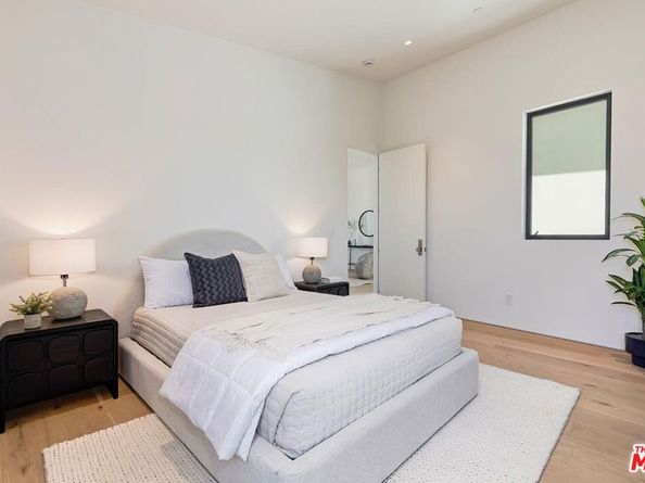 2831 Malcolm Avenue, Los Angeles CA 90064