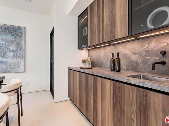 2831 Malcolm Avenue, Los Angeles CA 90064