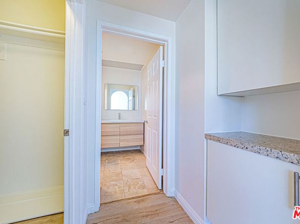 620 S Gramercy Place 415, Los Angeles CA 90005