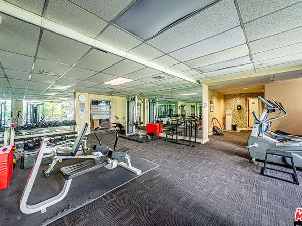 620 S Gramercy Place 415, Los Angeles CA 90005