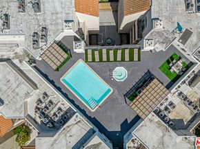 620 S Gramercy Place 415, Los Angeles CA 90005