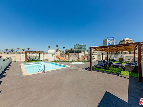 620 S Gramercy Place 415, Los Angeles CA 90005