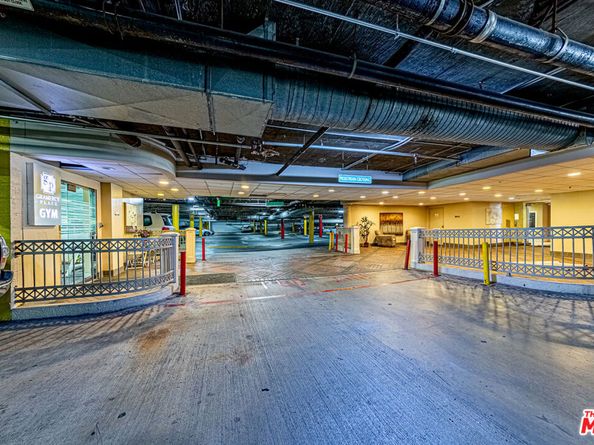 620 S Gramercy Place 415, Los Angeles CA 90005