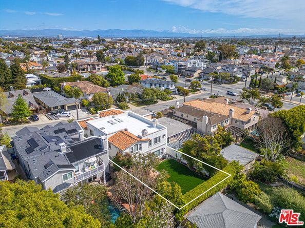 1756 Ruhland Avenue, Manhattan Beach CA 90266