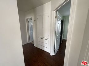 2320 W 25th Street, Los Angeles CA 90018