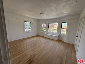 2320 W 25th Street, Los Angeles CA 90018